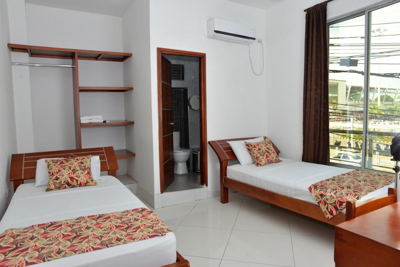 Hotel Canoa Inn Caucasia Εξωτερικό φωτογραφία